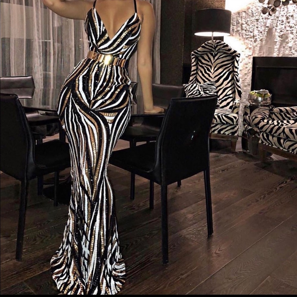 NYE!! Black And Gold Sequin Mermaid Gown